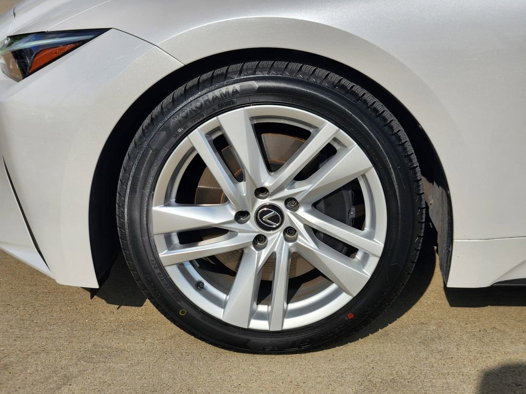 Used 2023 Lexus IS 300 w/ Comfort Package RWD image 10
