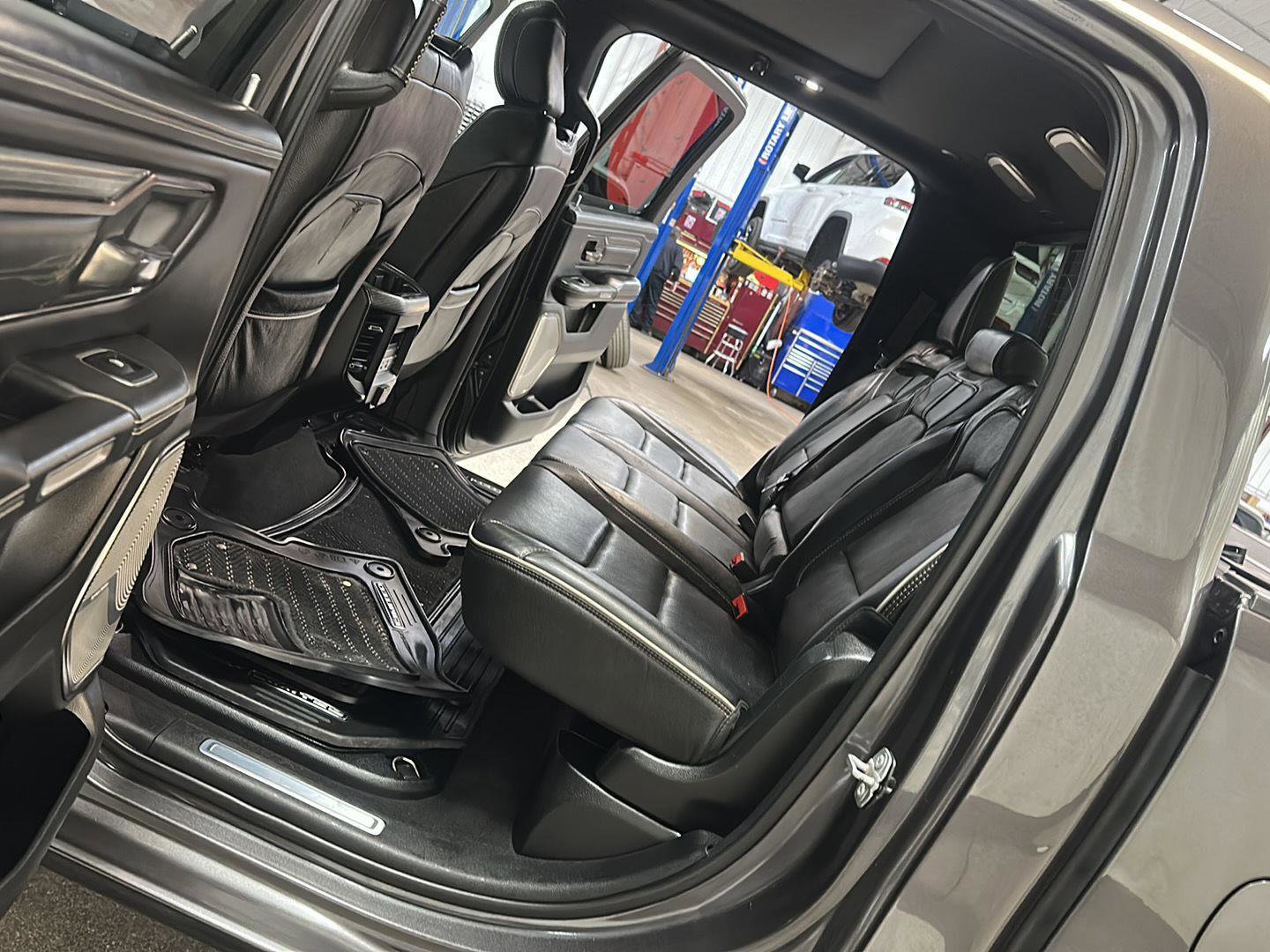 Used 2019 RAM 1500 Limited image 31