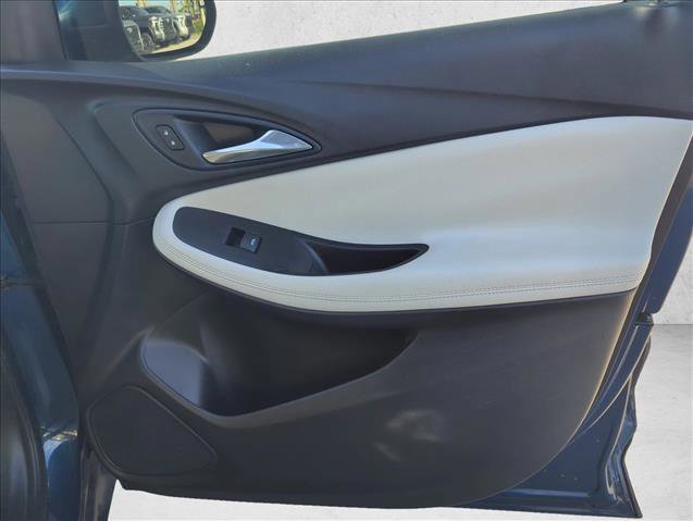 Used 2020 Buick Encore GX Essence w/ Advanced Technology Package FWD image 22