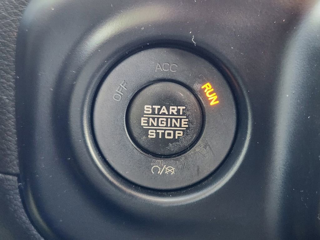 Used 2023 Jeep Gladiator Sport AWD/4WD image 21