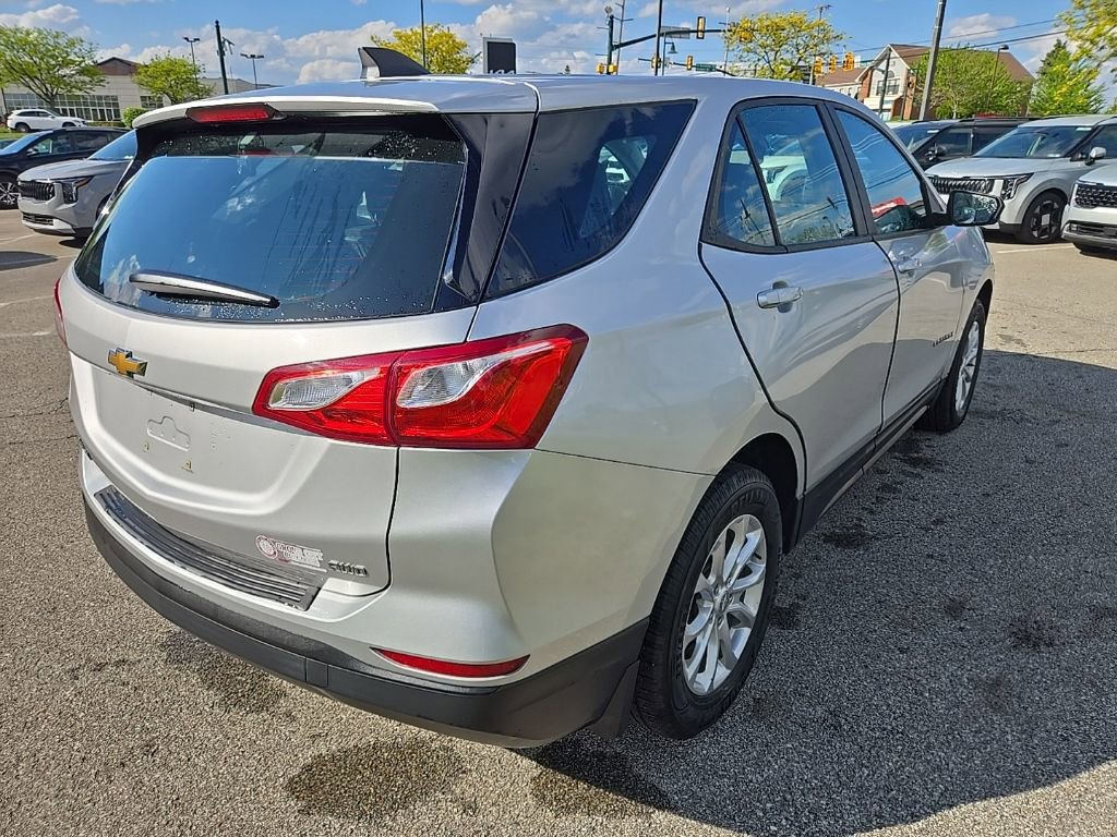 Used 2020 Chevrolet Equinox LS w/ LPO, Floor Liner Package AWD/4WD image 3