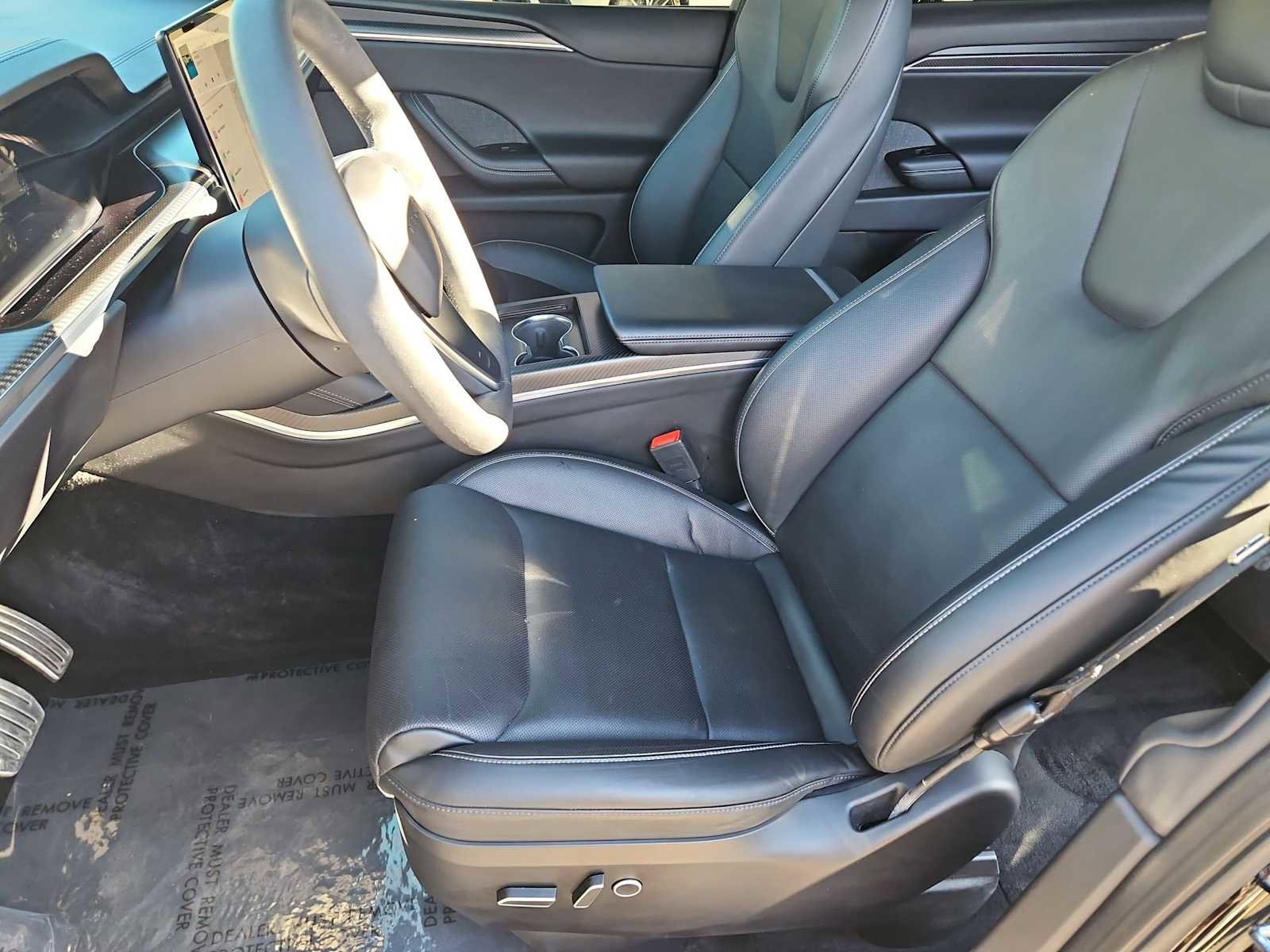 Used 2022 Tesla Model X Plaid image 16