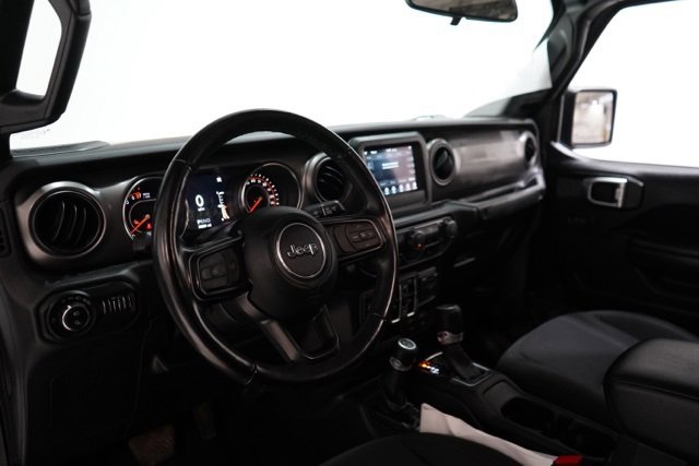 Used 2021 Jeep Gladiator Willys image 13