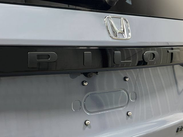 New 2026 Honda Pilot Black Edition image 7