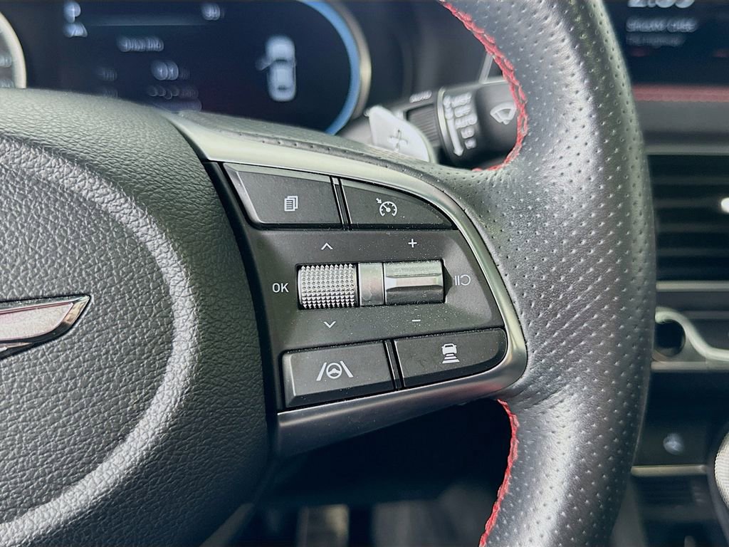 Used 2023 Genesis G70 2.0T w/ Sport Prestige Package image 24