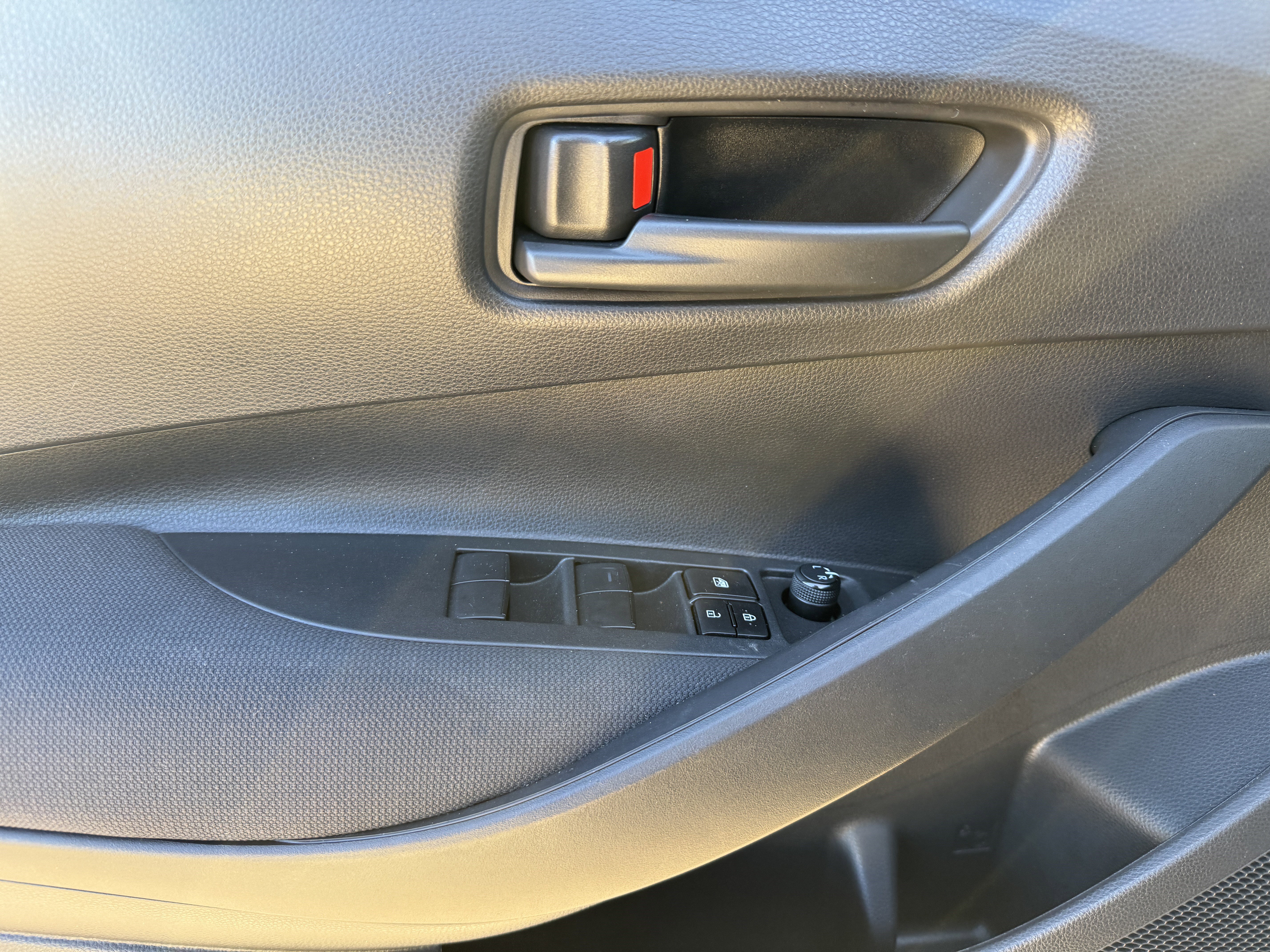 Used 2024 Toyota Corolla LE image 9