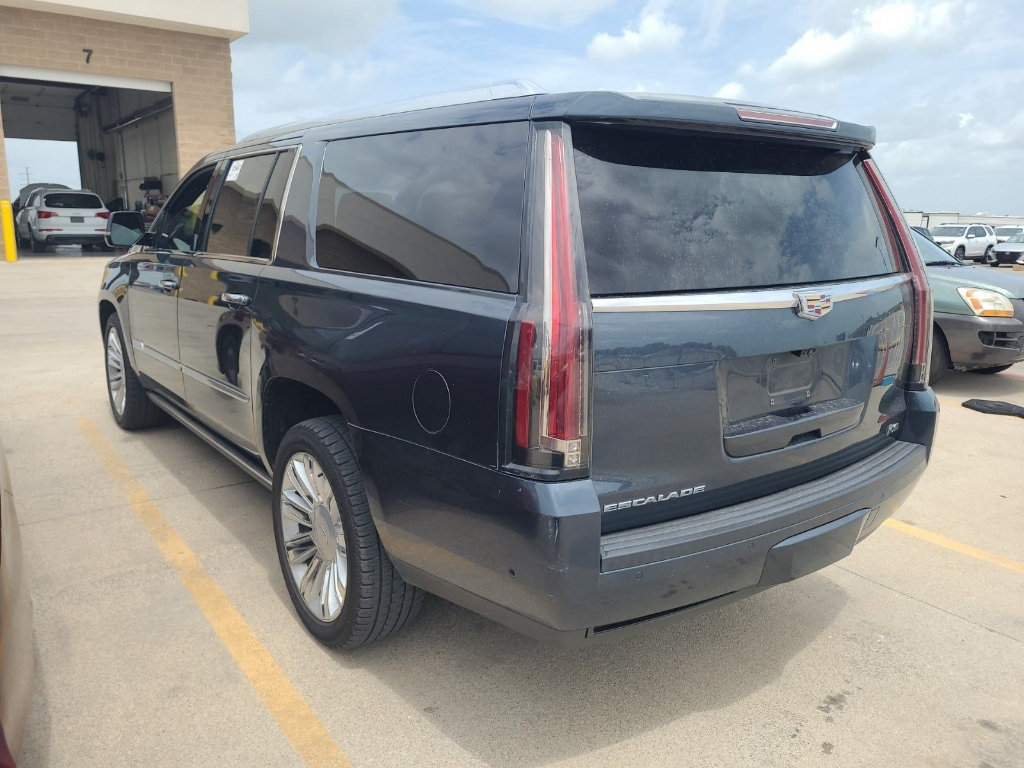 Used 2019 Cadillac Escalade ESV Platinum AWD/4WD image 13