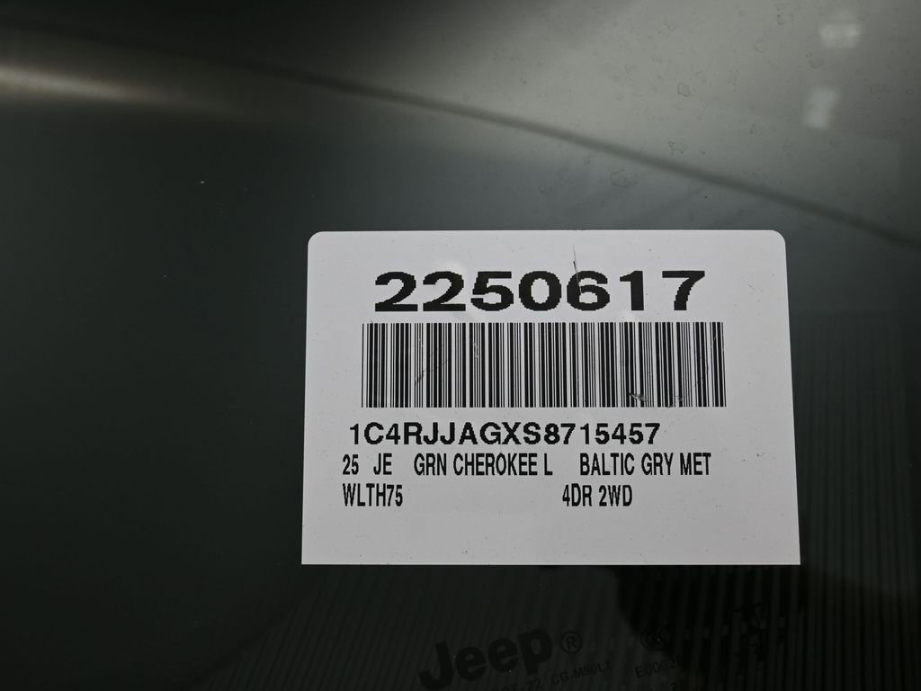 New 2025 Jeep Grand Cherokee L Laredo w/ Luxury Tech Group I image 11