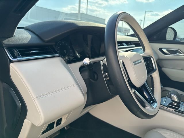 Used 2023 Land Rover Range Rover Velar R-Dynamic S image 15