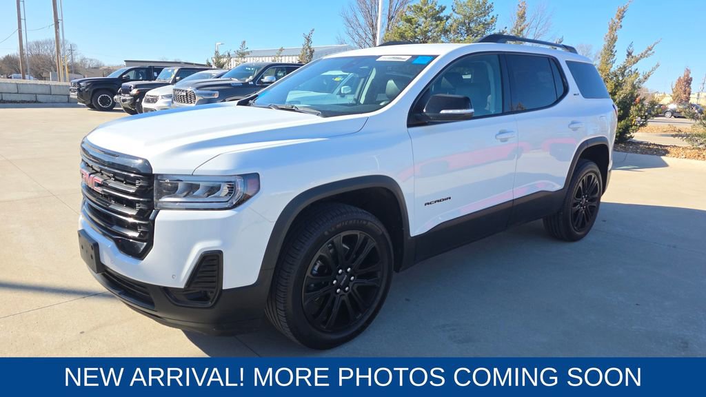 Used 2022 GMC Acadia SLT w/ Elevation Edition image 1