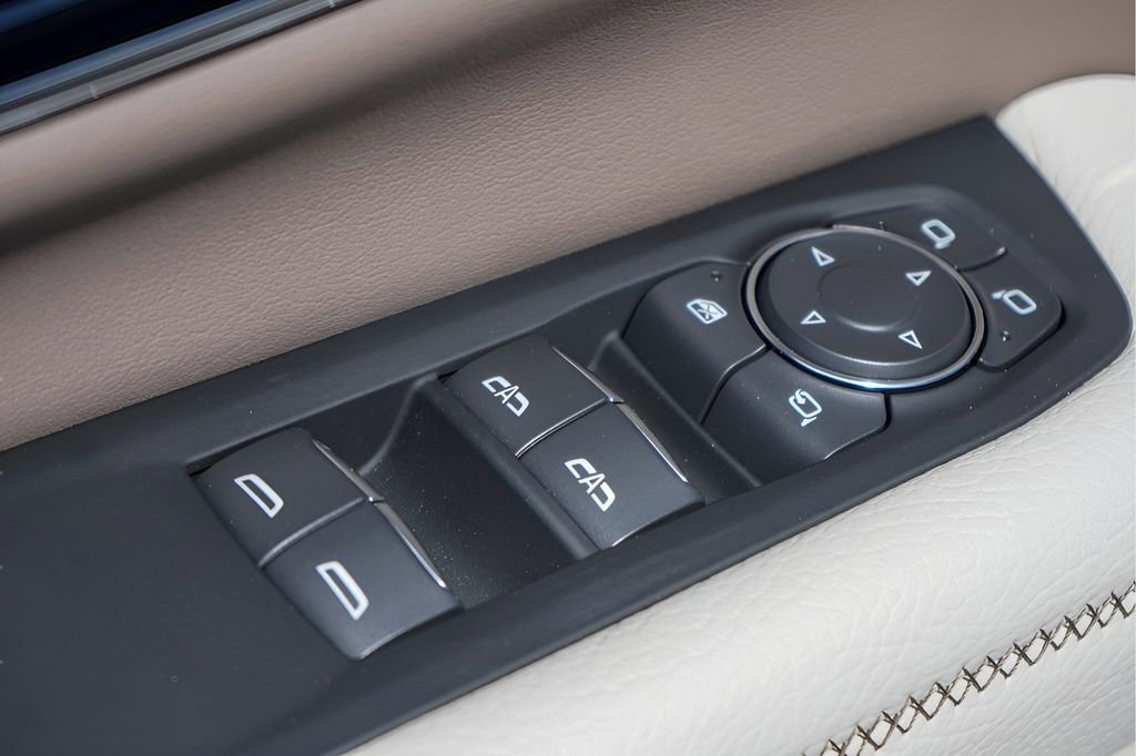 New 2026 GMC Yukon Denali w/ Denali Reserve Package image 16