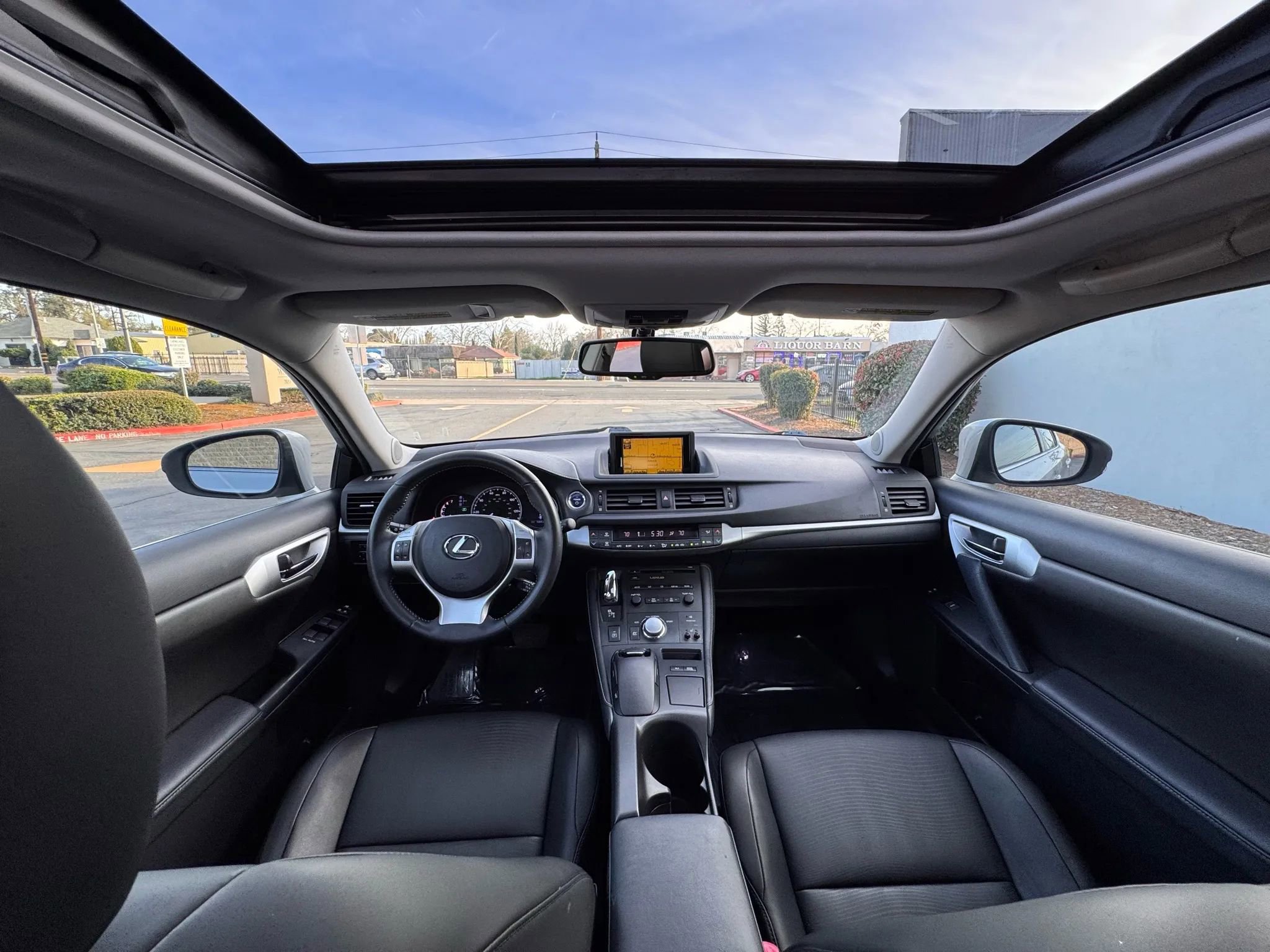 Used 2011 Lexus CT 200h Premium w/ Premium Audio Pkg image 18