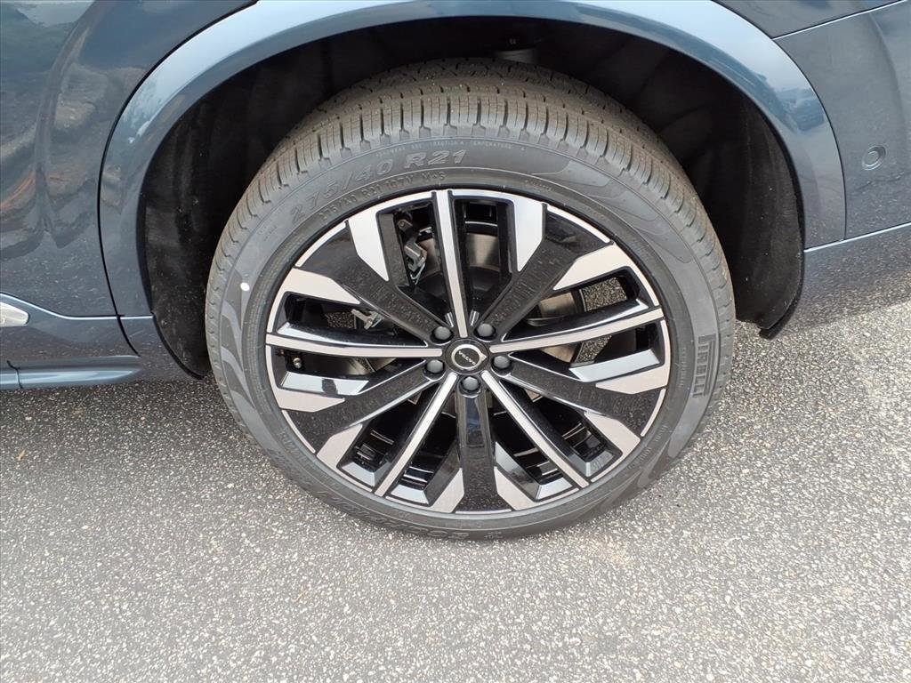New 2026 Volvo XC90 T8 Ultra w/ Protection Package Premier image 11
