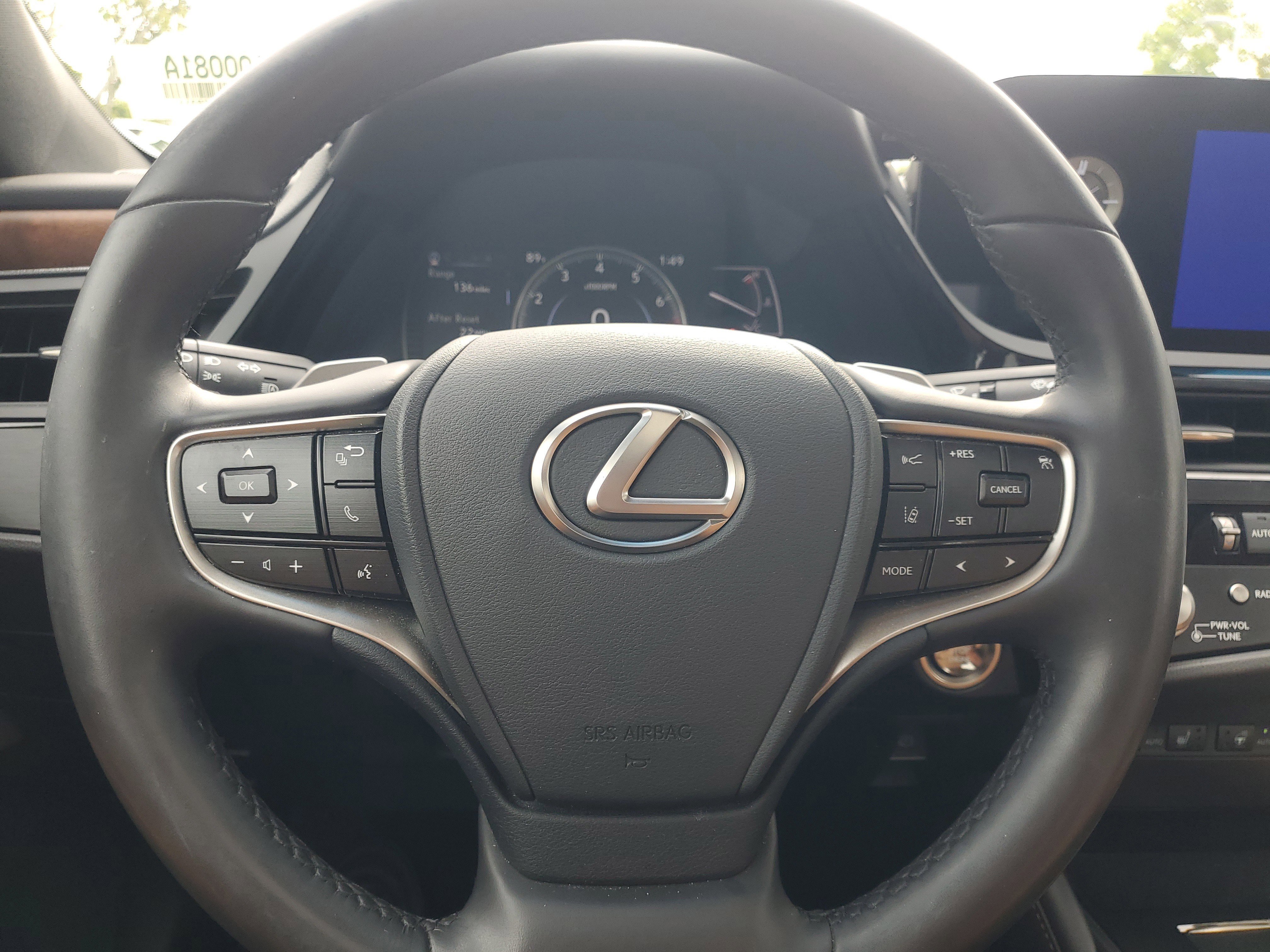 Used 2024 Lexus ES 350 w/ Premium Package image 21