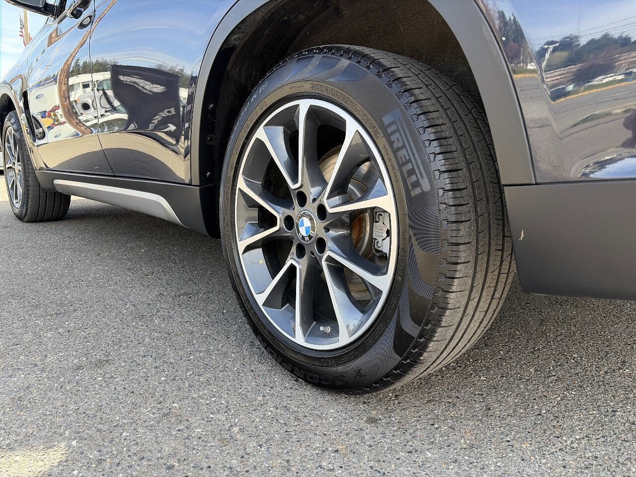 Used 2017 BMW X5 xDrive35i w/ Premium Package image 4