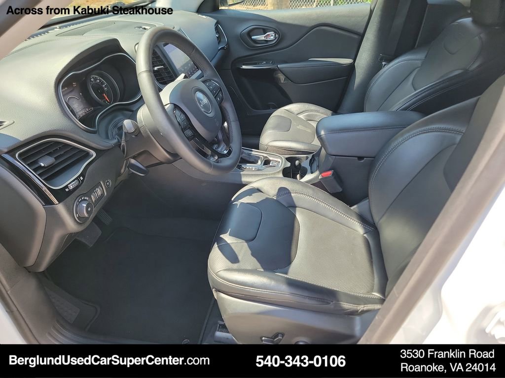 Used 2023 Jeep Cherokee Altitude Lux image 5