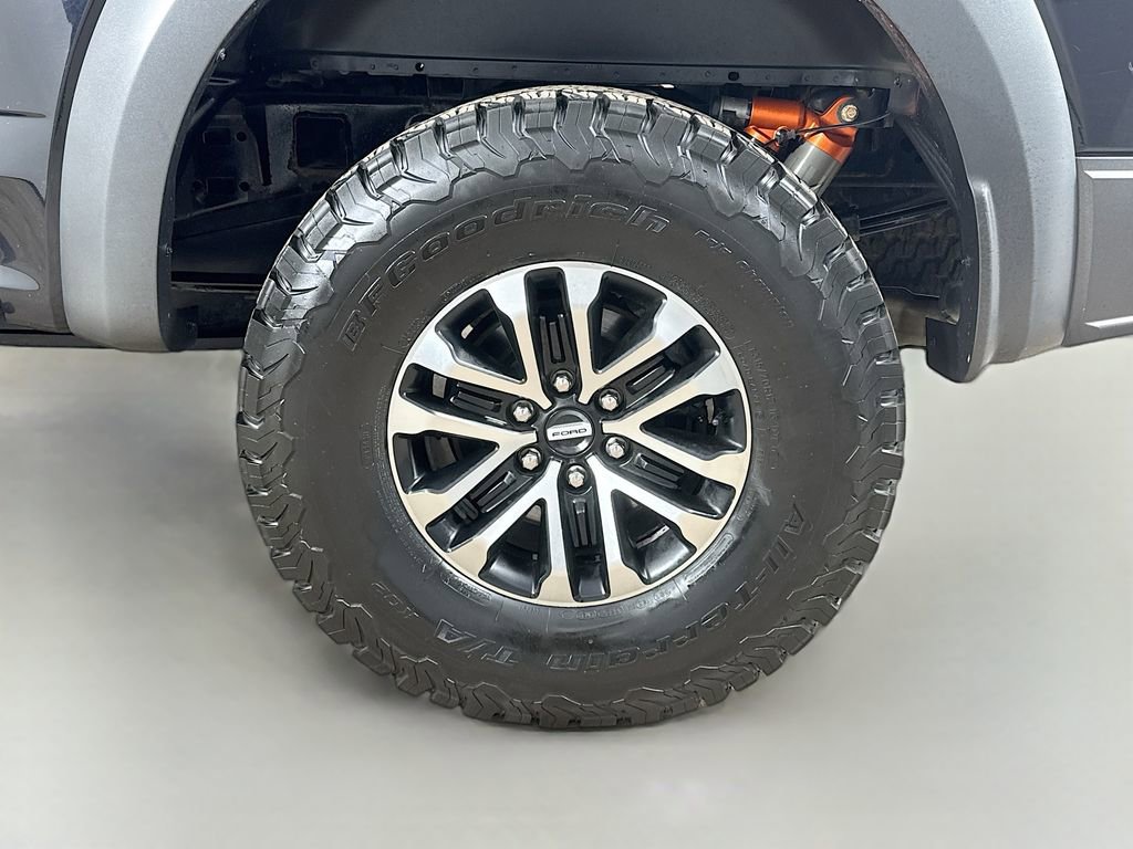 Used 2019 Ford F150 Raptor w/ Equipment Group 802A Luxury AWD/4WD image 40
