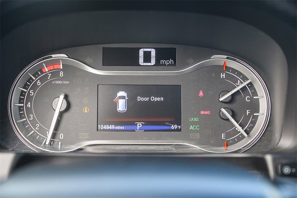 Used 2017 Honda Pilot Touring image 28