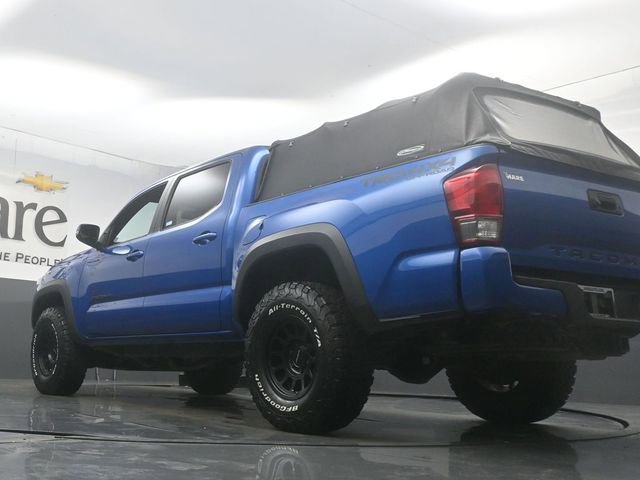 Used 2016 Toyota Tacoma TRD Off-Road image 5