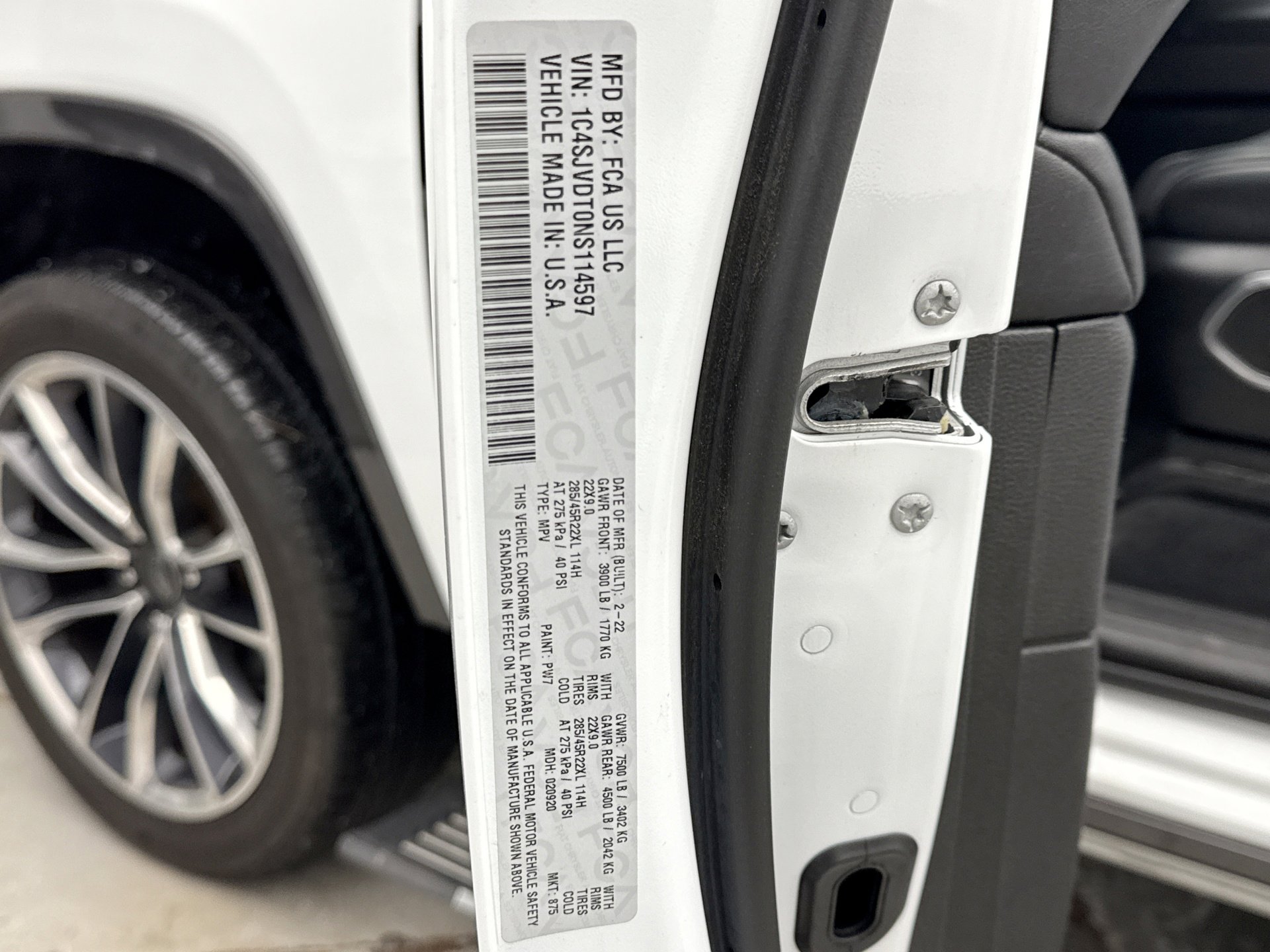 Used 2022 Jeep Wagoneer Series III w/ Premium Group I image 28