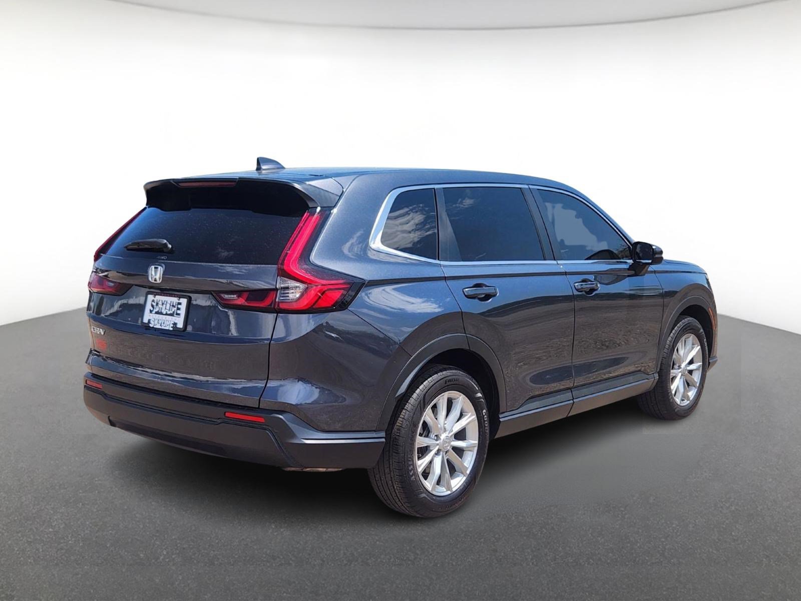 Used 2025 Honda CR-V EX image 3