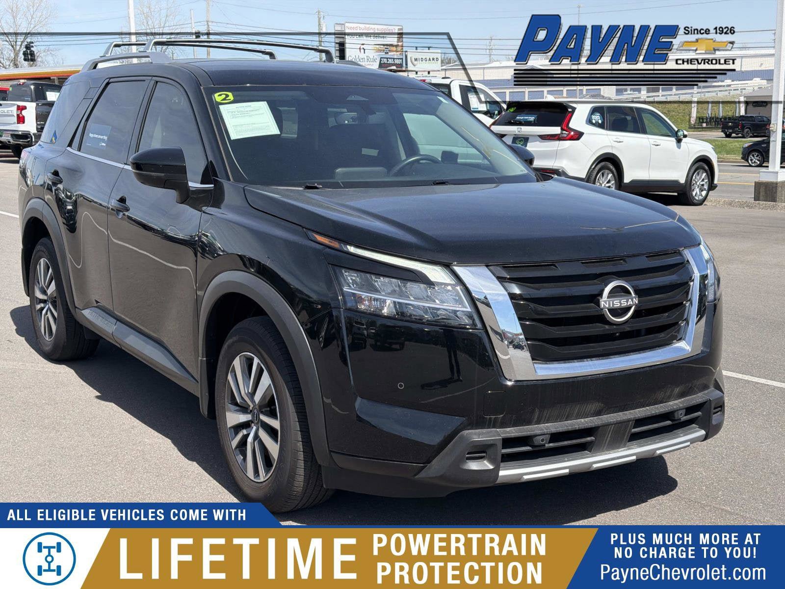 Used 2023 Nissan Pathfinder SL image 1