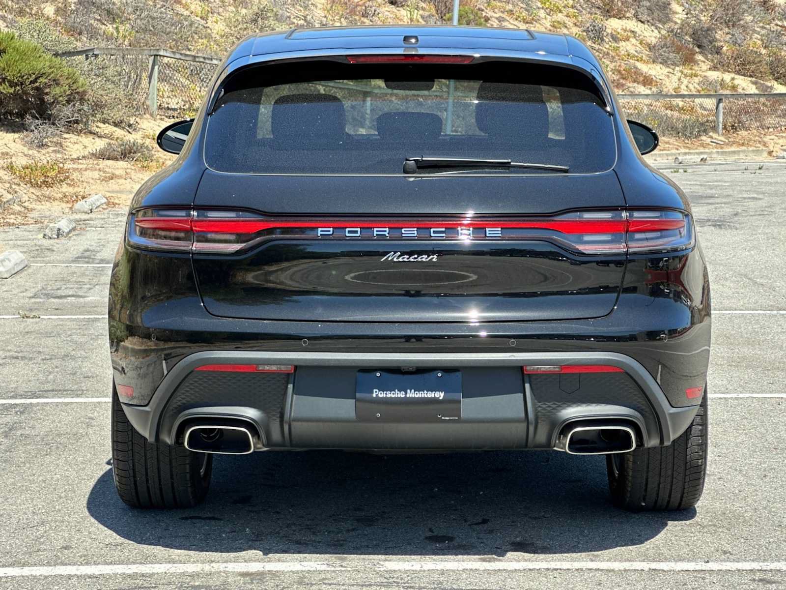 New 2025 Porsche Macan AWD/4WD image 8