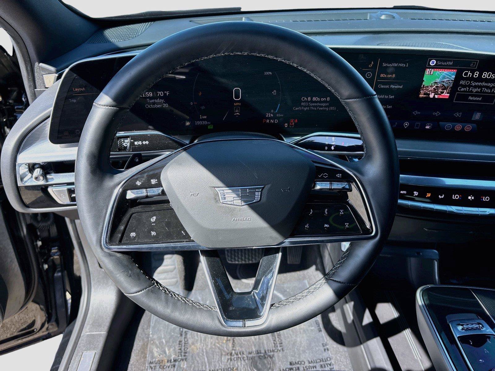 Used 2024 Cadillac Lyriq Luxury RWD image 11