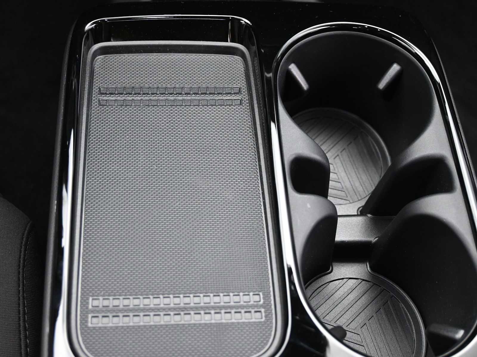 New 2025 Hyundai Ioniq 5 SE image 21