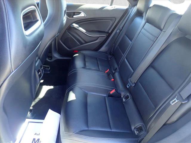 Used 2018 Mercedes-Benz CLA 250 4MATIC image 8