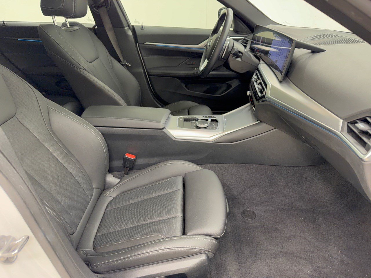 Certified 2024 BMW 430i Gran Coupe w/ Convenience Package RWD image 30