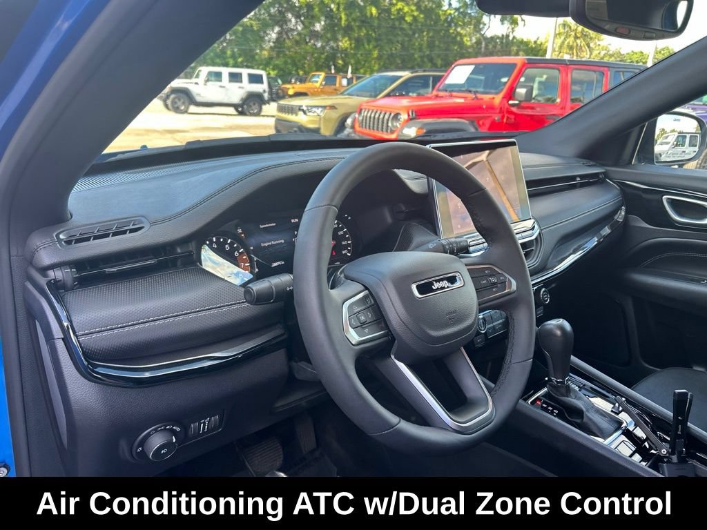 Certified 2024 Jeep Compass Latitude w/ Convenience Group AWD/4WD image 11