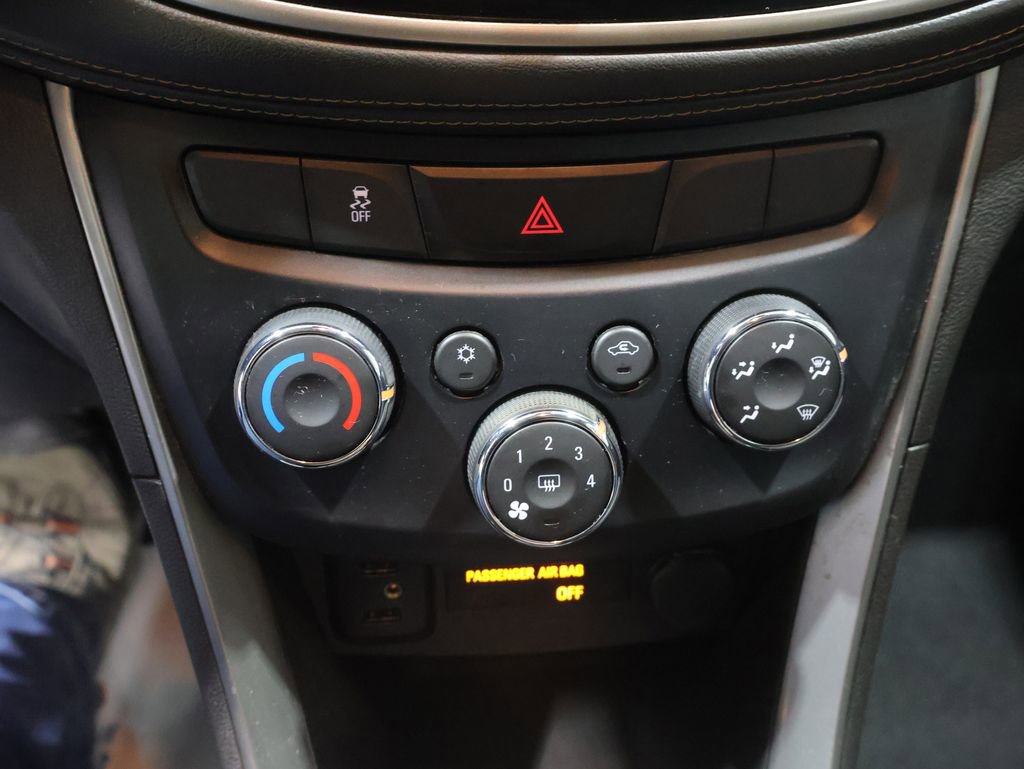 Used 2017 Chevrolet Trax LS image 27