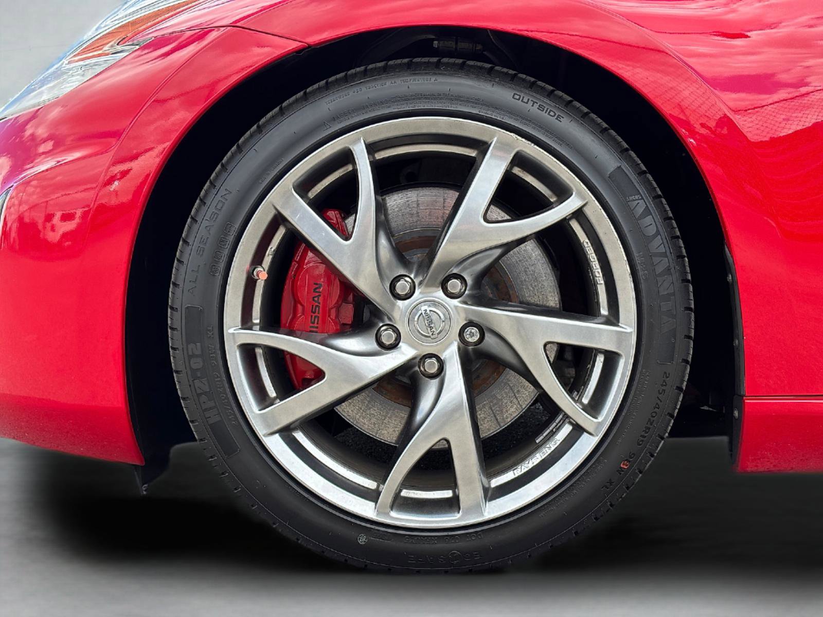 Used 2013 Nissan 370Z Touring w/ Sport Pkg RWD image 16