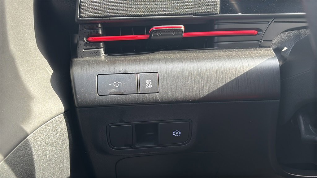 Certified 2025 Hyundai Kona N Line image 26