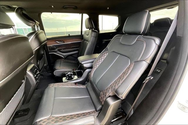 Used 2023 Jeep Grand Cherokee L Summit w/ Advanced Protech Group IV image 31