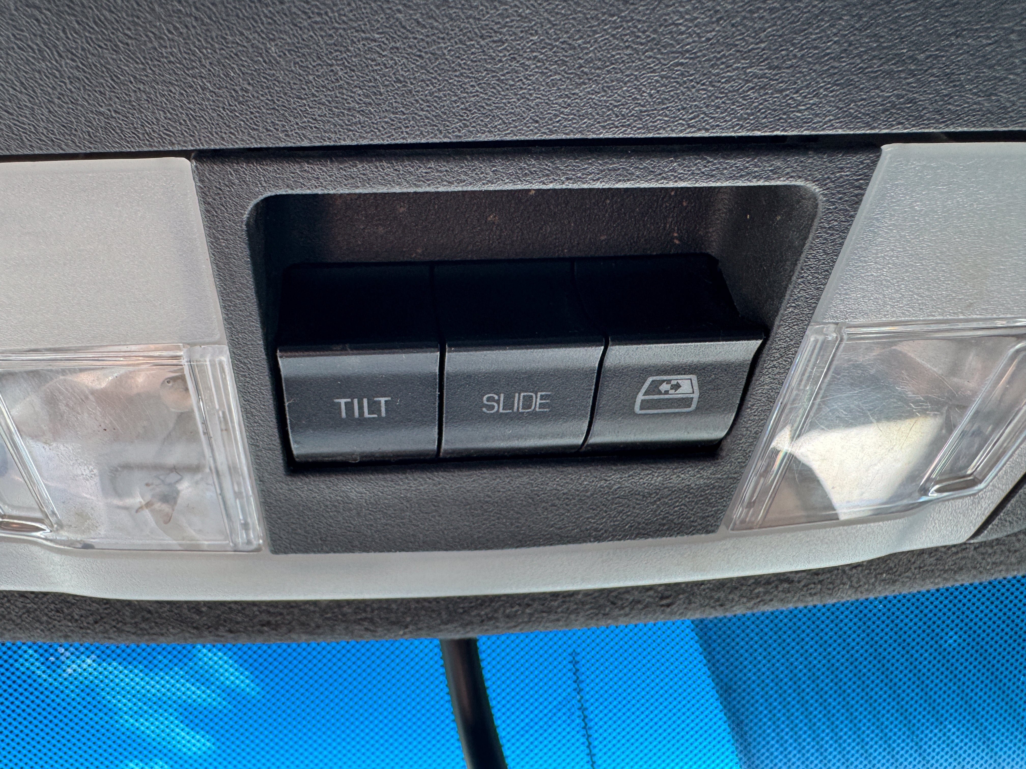Used 2012 Ford F350 Lariat w/ Lariat Ultimate Pkg AWD/4WD image 24