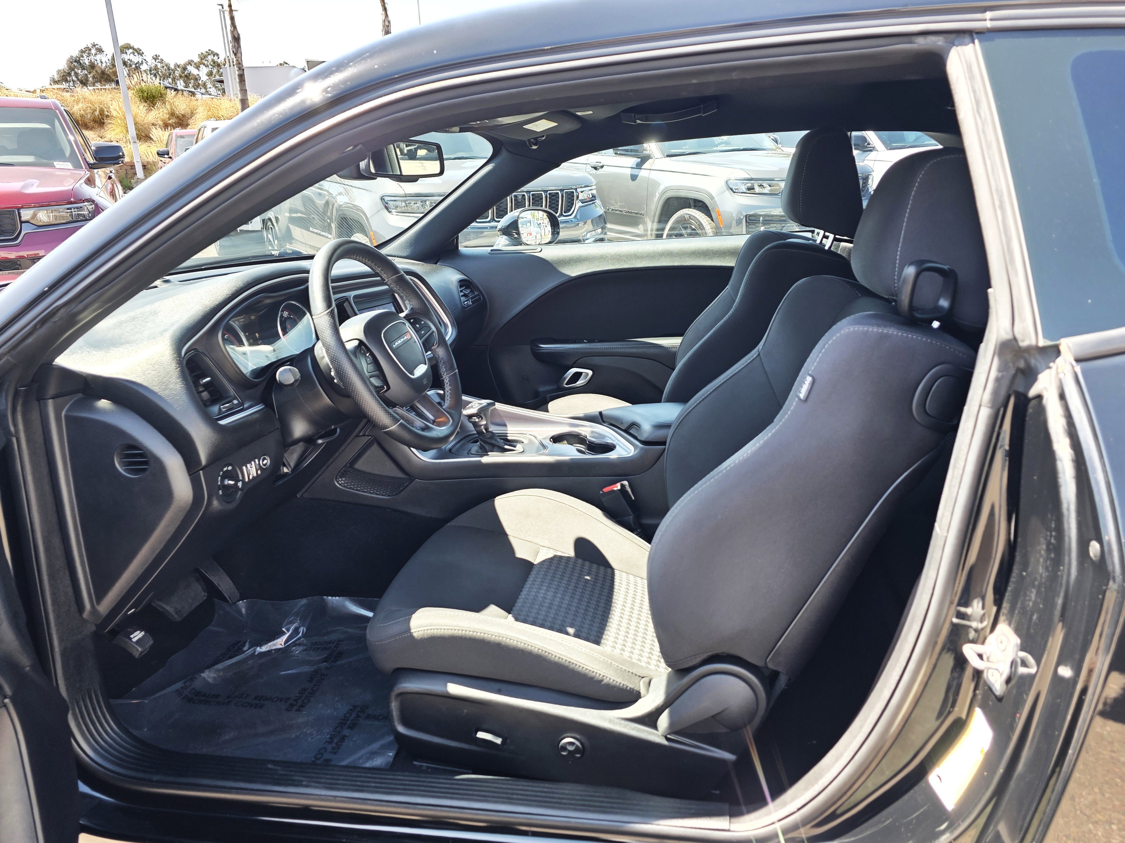 Used 2019 Dodge Challenger R/T w/ Driver Convenience Group RWD image 12