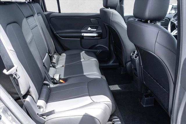 New 2026 Mercedes-Benz GLB 250 4MATIC image 25