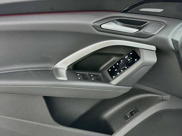 Certified 2025 Audi Q5 Premium w/ Premium Plus AWD/4WD image 16