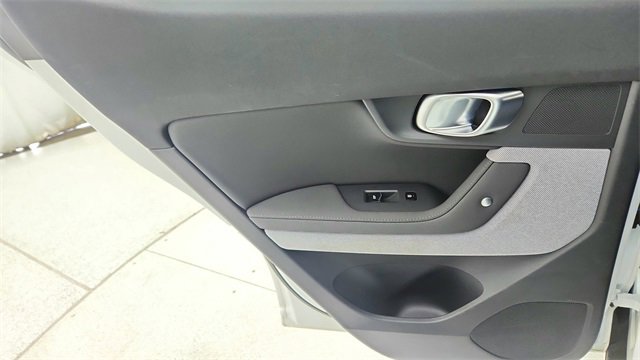 Used 2022 Polestar Polestar 2 Long Range Dual Motor w/ Pilot Package image 31