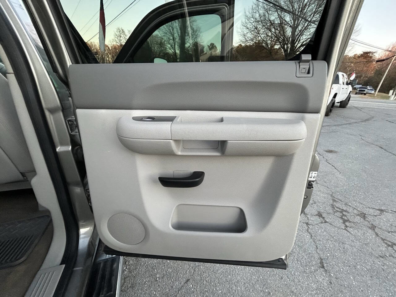 Used 2014 Chevrolet Silverado 2500 LT w/ Texas Edition image 26