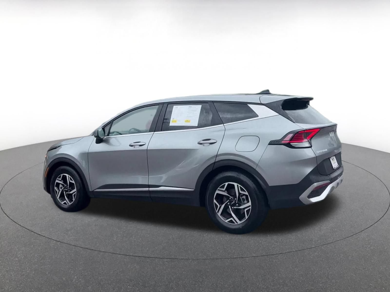 Used 2025 Kia Sportage LX FWD image 10