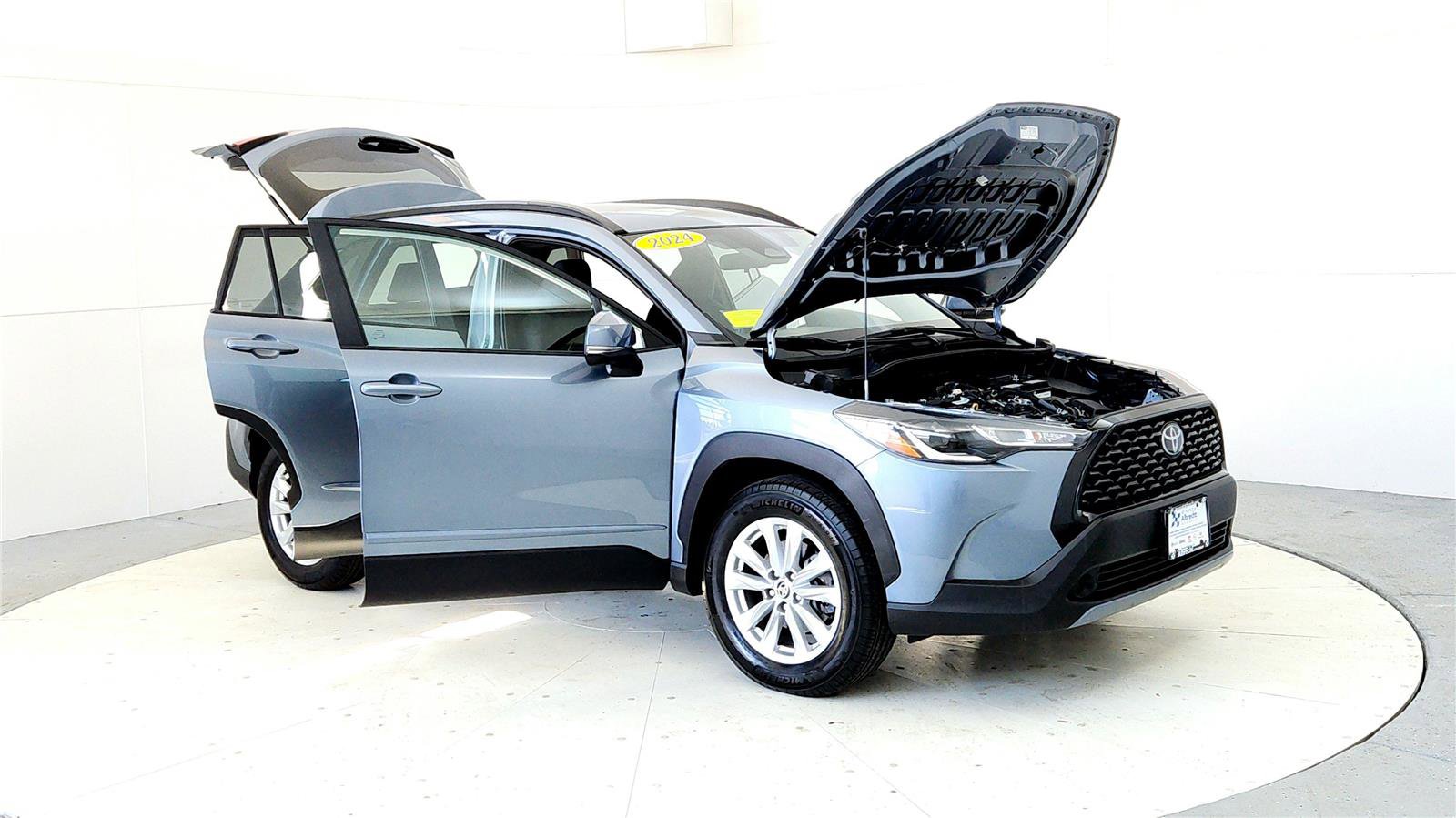 Certified 2024 Toyota Corolla Cross LE image 12