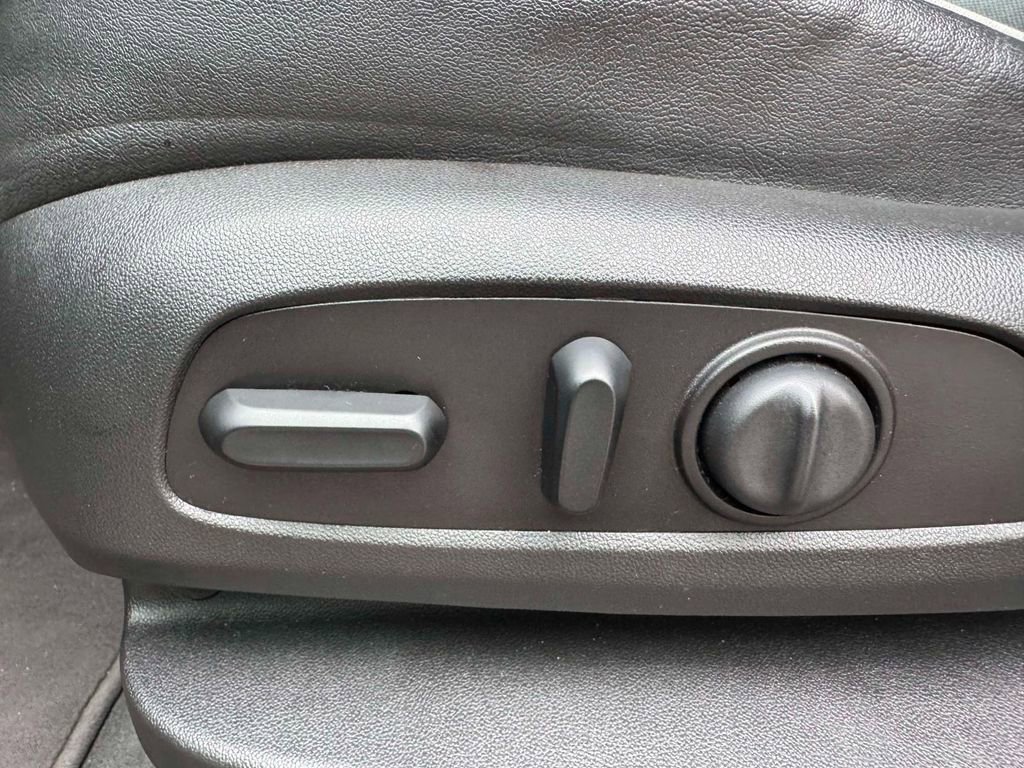 Used 2021 Chevrolet Traverse High Country image 15