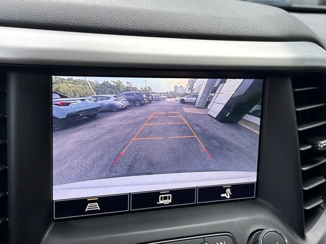 Used 2023 GMC Acadia SLE w/ Driver Convenience Package AWD/4WD image 16