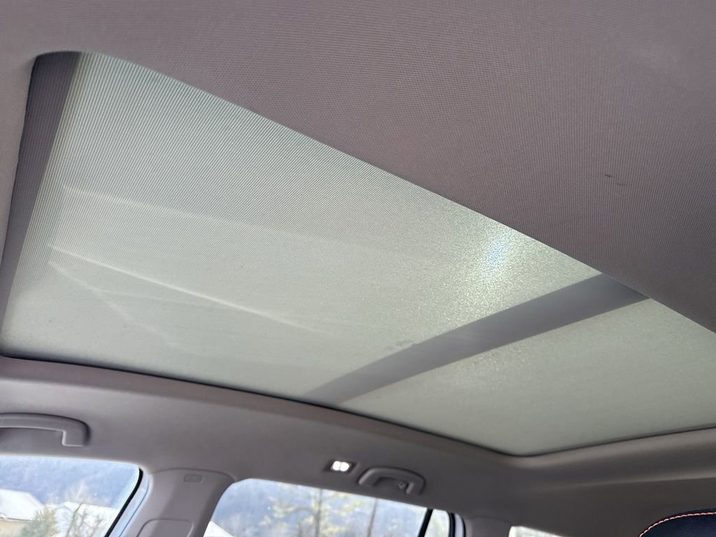 Certified 2024 Volkswagen Atlas Peak Edition SEL image 11