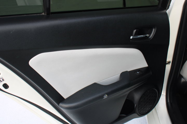 Used 2018 Toyota Prius Prime Advanced image 13