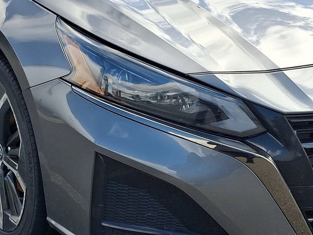 Used 2024 Nissan Altima 2.5 SR FWD image 7