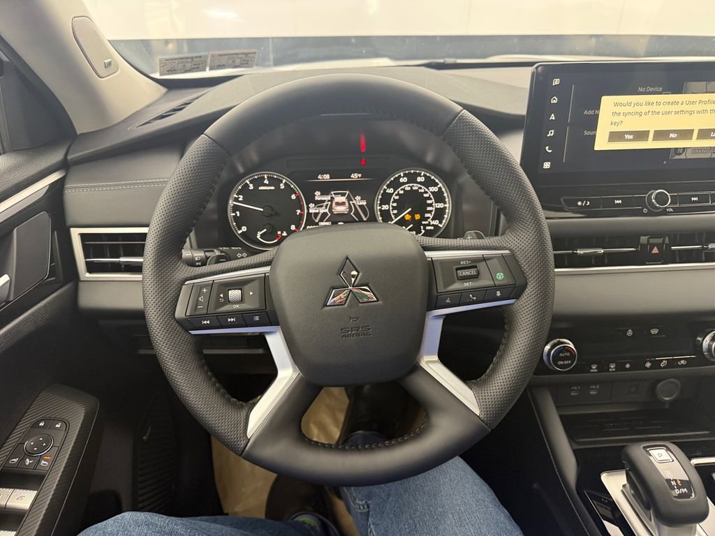 New 2026 Mitsubishi Outlander AWD image 15